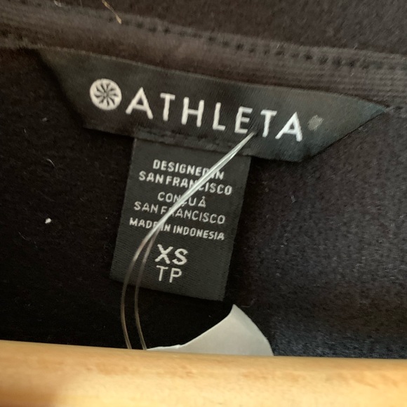 Women’s NWT Athleta Oversized Sherpa Black Quartertop Pullover Swester Size XS - Picture 10 of 13